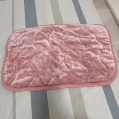 【しまむら】ピンク 波形キルティング 敷きパッド 約60cm x 40cm