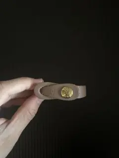 イルビゾンテ / ベージュレザーブレスレット 金ボタン付き