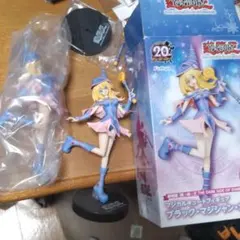 ブラックマジシャンガール　フィギュア