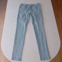 【美品】UNIQLOライトブルースキニーデニム 25(63.5cm)
