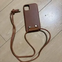 ブラウンレザーショルダーストラップケース　iPhone11