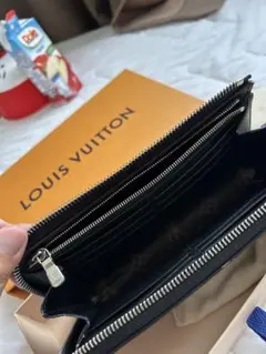 美品　LOUIS VUITTON 長財布　ジッピードラゴンヌのサムネイル