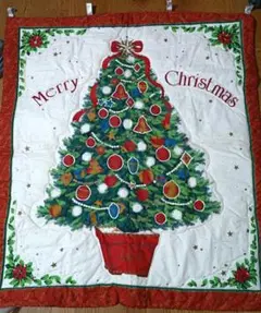ハンドメイド パッチワークキルト⭐クリスマス⭐タペストリー サンタ鈴