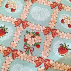 Handmade Fabrics, Inc. いちご柄 布地　生地幅×約55cm