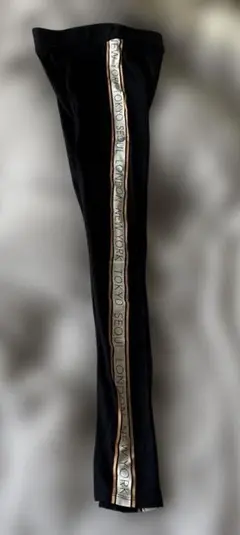 Item thumbnail for item ccf20d7d-5f01-40a4-bde4-6fe55c73b310