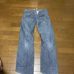 Levi's ストレートデニム 日本製立体裁断