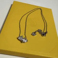 Swarovski(スワロフスキー)シルバー ハート型ネックレス、クロス