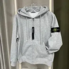 ノンブランド　グレークルーネックスウェット コンパスアームパッチ ストリート定番