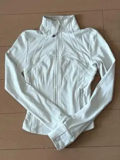 【美品】Lululemon Defineジャケット Nulu