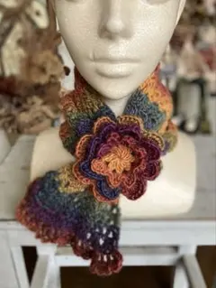 手編み　お花モチーフミニマフラー