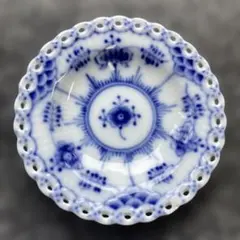 ロイヤルコペンハーゲン ブルーフルーテッド 豆皿 小皿 ugx - メルカリ