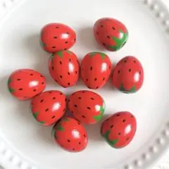 いちごウッドビーズ10個