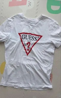 GUESS Tシャツ