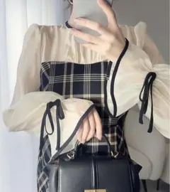 【mily bilet】シャイニーシアードッキングIラインチェック長袖ワンピース