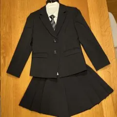 女の子　140サイズ黒のフォーマルスーツ・ブレザーセット