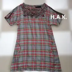 H.A.K. 刺繍付きチェック柄半袖ワンピース シルクのサムネイル