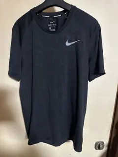 ナイキ　NIKE RUNNING ドライフィット素材　Tシャツ　黒　サイズM