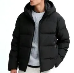 ☆UNIQLO ユニクロ 高性能 3Dカット シームレスダウンジャケット 完売品