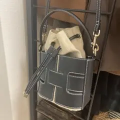 バケット型ショルダーバッグ ブラック