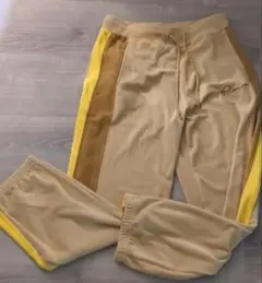 PUMA x Fenty ベロアパンツ