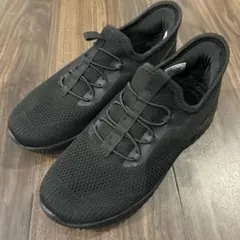 ［22.5］手を使わずに瞬時に履けるスニーカー