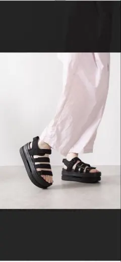 NIKE アイコンクラッシック　オールブラック厚底 サンダル　24㎝