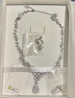 LoveTiara ウェディング ネックレス・イヤリング ブライダルアクセサリー