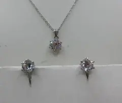 B Queens Queen 人工ダイヤ ネックレス＆イヤリング セット 箱付 
