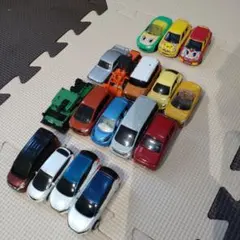 タカラトミー　トミカ他 17個まとめ売り