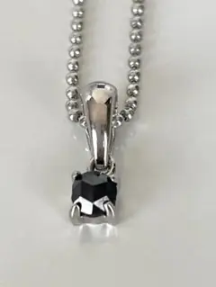 【429新品未使用】 ブラックダイヤ 18KWG ピアス 刻印 ダイヤモンド ピアス 0.560カラット PT900 一粒ダイヤ 定番