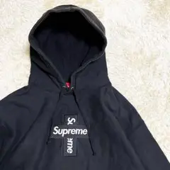 supremeパーカーl