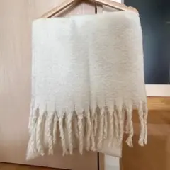 マフラー　ホワイト