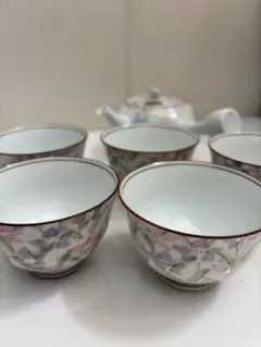 お値下げしました！新品未使用 有田焼 花柄急須と湯飲みセット
