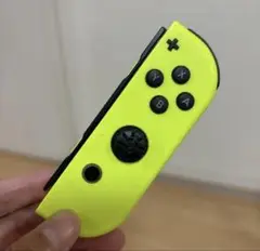 Nintendo Switch コントローラー イエロー