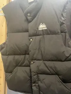 FIRST DOWN ブラック ダウンベスト M