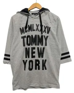 (TOMMY HILFIGER)トミーヒルフィガー　パーカー (L)