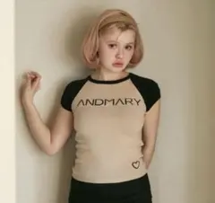ANDMARY ロゴ入り オフショルダー 半袖 トップス　本日発送 ANDMARY ロゴ入り オフショルダー 半袖 トップス 本日発送 - メルカリ