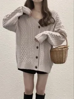グレイルケーブルニットカーディガン×ニットビスチェアンサンブル