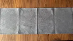 ガルニエ・ティエボー　テーブルランナー