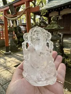 【高品質】普賢菩薩像 守りの象台座付き彫刻 水晶 ファイヤーヒーラー共生 高品質】普賢菩薩像 守りの象台座付き彫刻 水晶 ファイヤーヒーラー