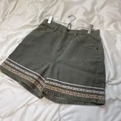Bill Blass Jeans オリーブ ショートパンツ サイズ8のサムネイル