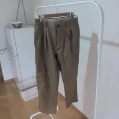 UNIQLO U ベージュ チノパン