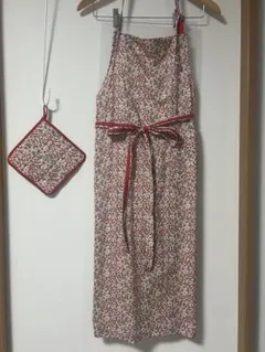 ハンドメイド 花柄エプロン 鍋敷き セットのサムネイル
