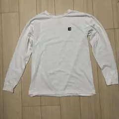 ホワイト 長袖Tシャツ ロゴ付き