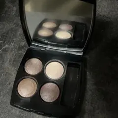 CHANEL レキャトルオンブル 226