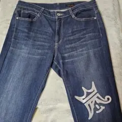 Item thumbnail for item ed8512b5-9271-401d-80fc-772d6aa25042