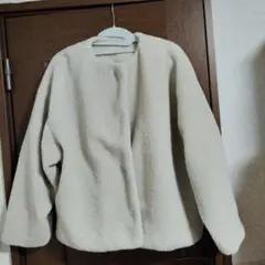 ノーカラーボアジャケット