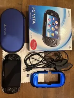 PS Vita 本体 PCH-1100 32GBメモリーカード　ハードケース付き