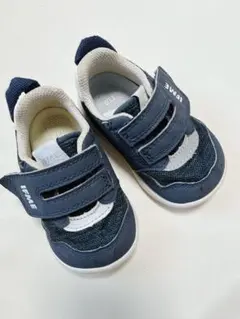 Item thumbnail for item f05de270-a3e4-4d6c-b11b-60d274cde269