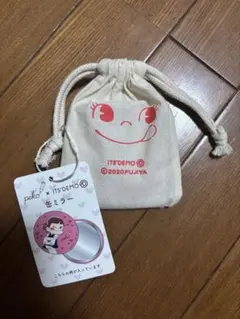 ペコちゃん缶ミラー&巾着袋セットのサムネイル